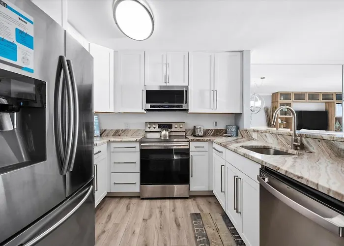 Oceanfront 2 Bedroom Modern W Pool Ocean City