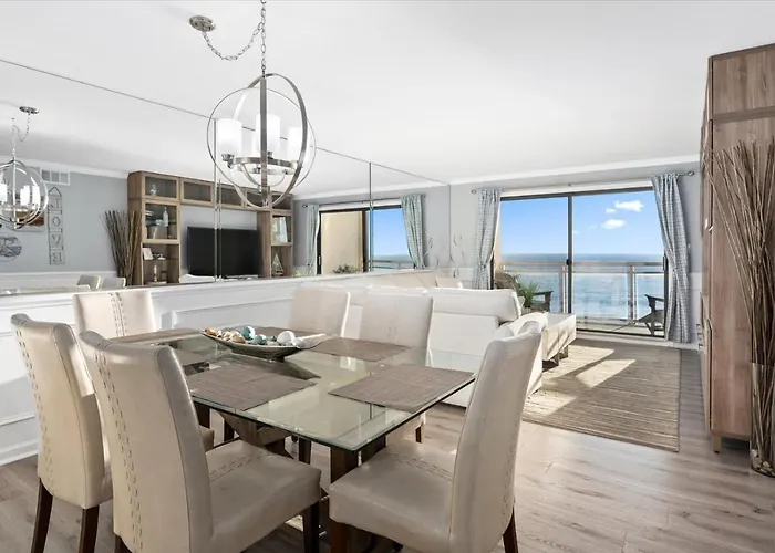 Сasa de vacaciones Oceanfront 2 Bedroom Modern W Pool