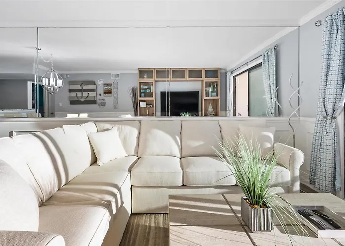 Oceanfront 2 Bedroom Modern W Pool Ocean City