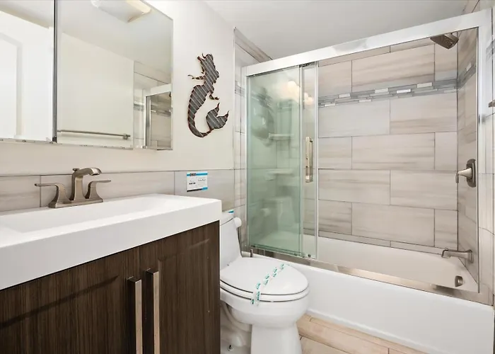 Сasa de vacaciones Oceanfront 2 Bedroom Modern W Pool *