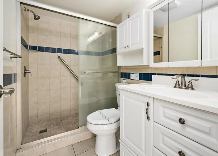 Oceanfront 2 Bedroom Modern W Pool Ocean City